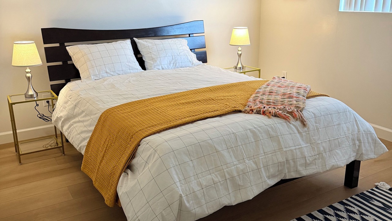 Photo of Bedroom in East Hollywood