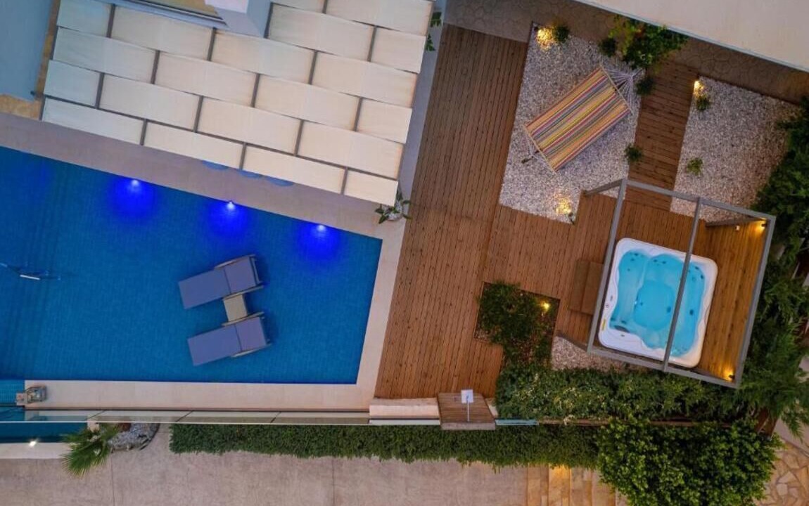 Photo of Outdoor in Alonia