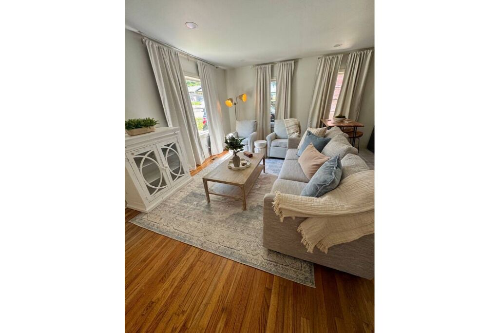 Photo of Livingroom in Tuscaloosa