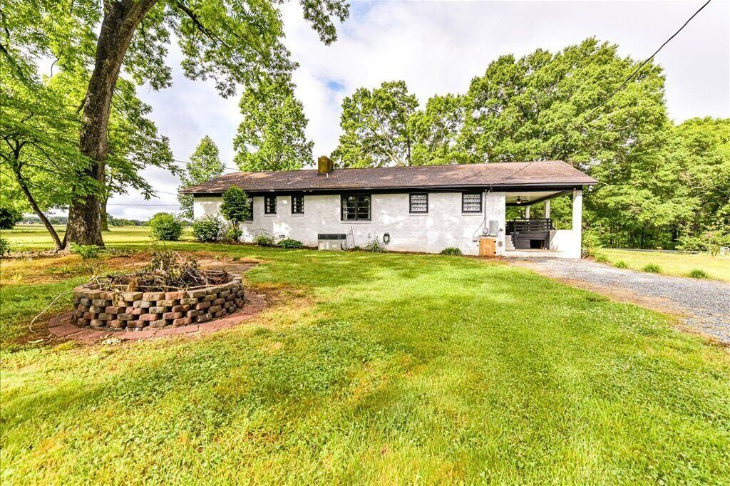 Photo of Outdoor in Unionville