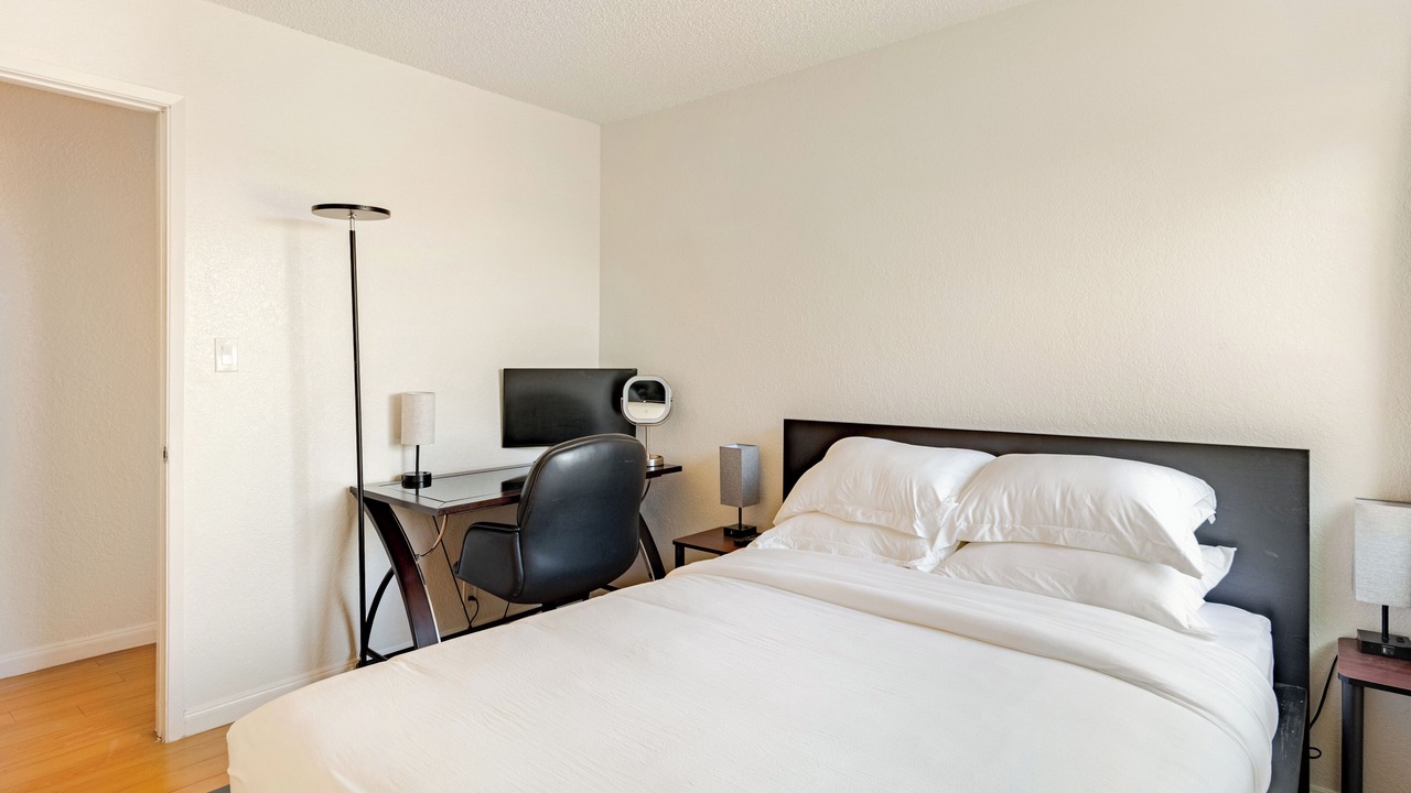 Photo of Bedroom in Albany