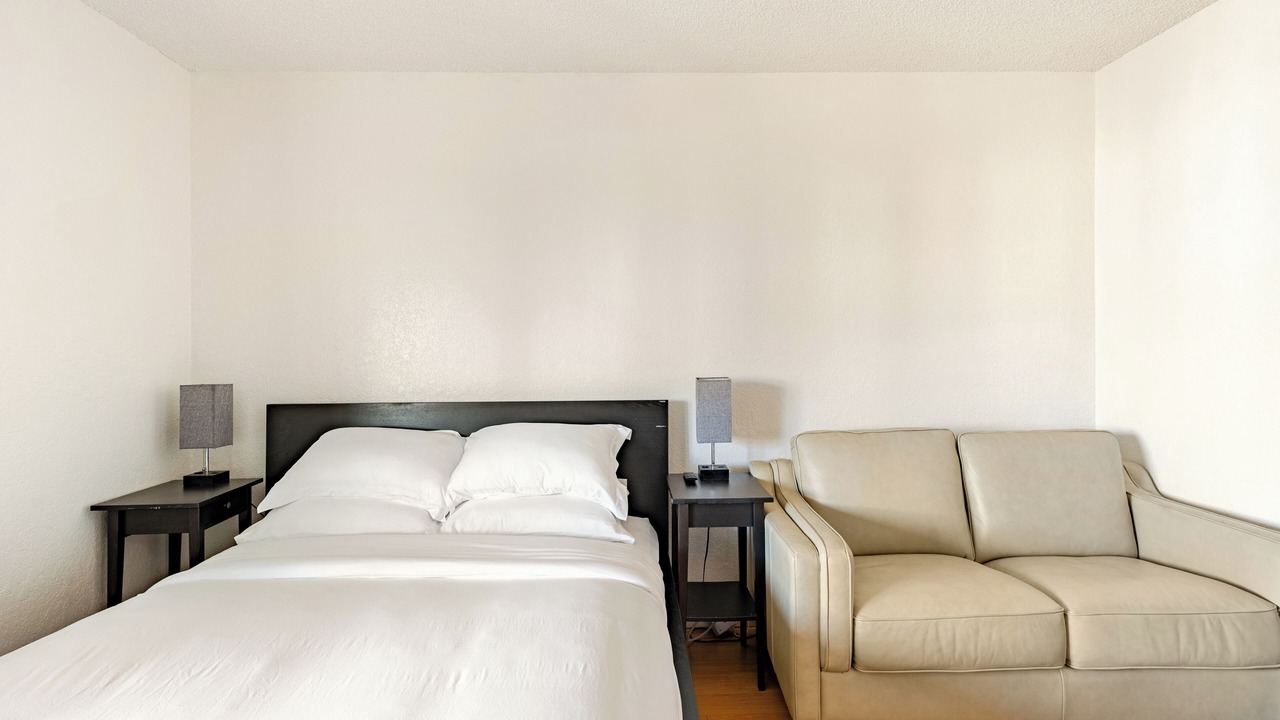 Photo of Bedroom in Albany