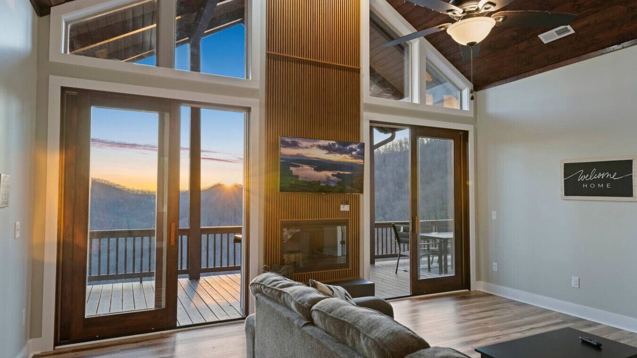 Photo of Livingroom in Sylva