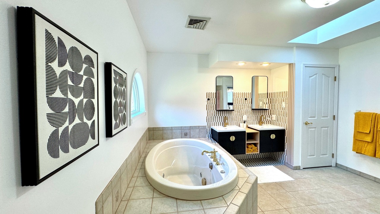 Photo of Bathroom in Cuddebackville