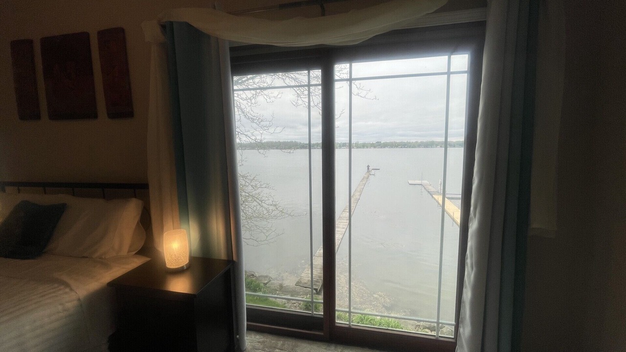 Photo of Bedroom in Lakeville