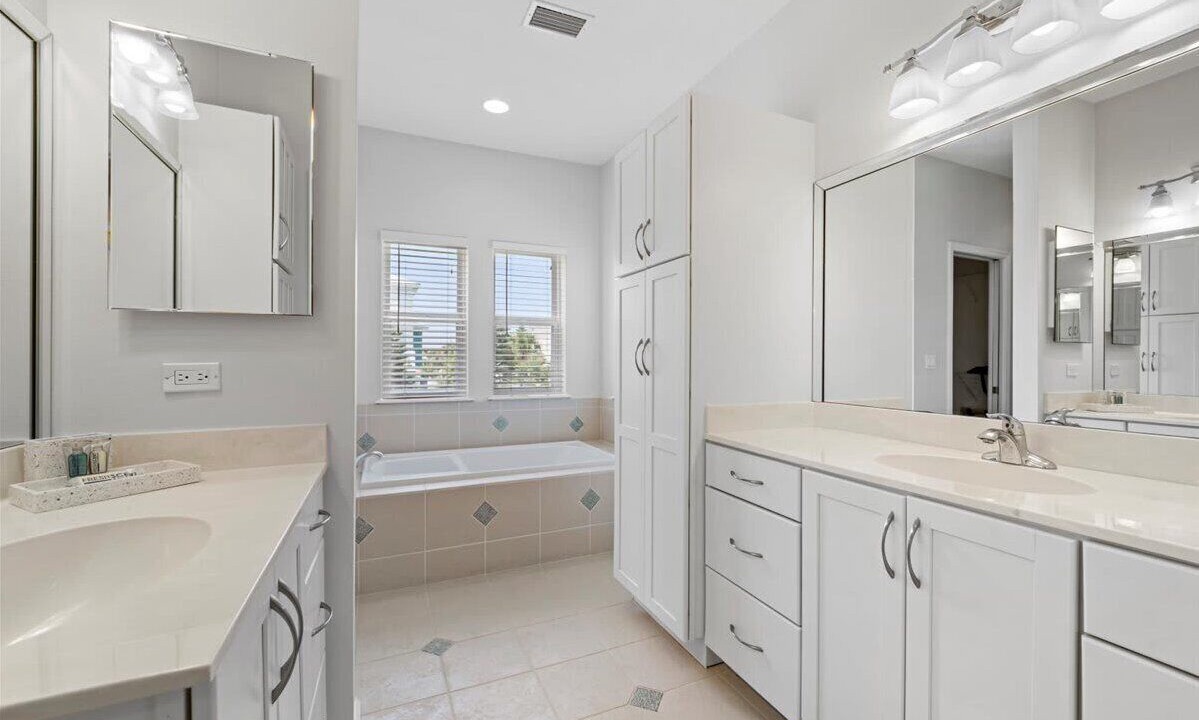 Photo of Bathroom in Marineland Acres