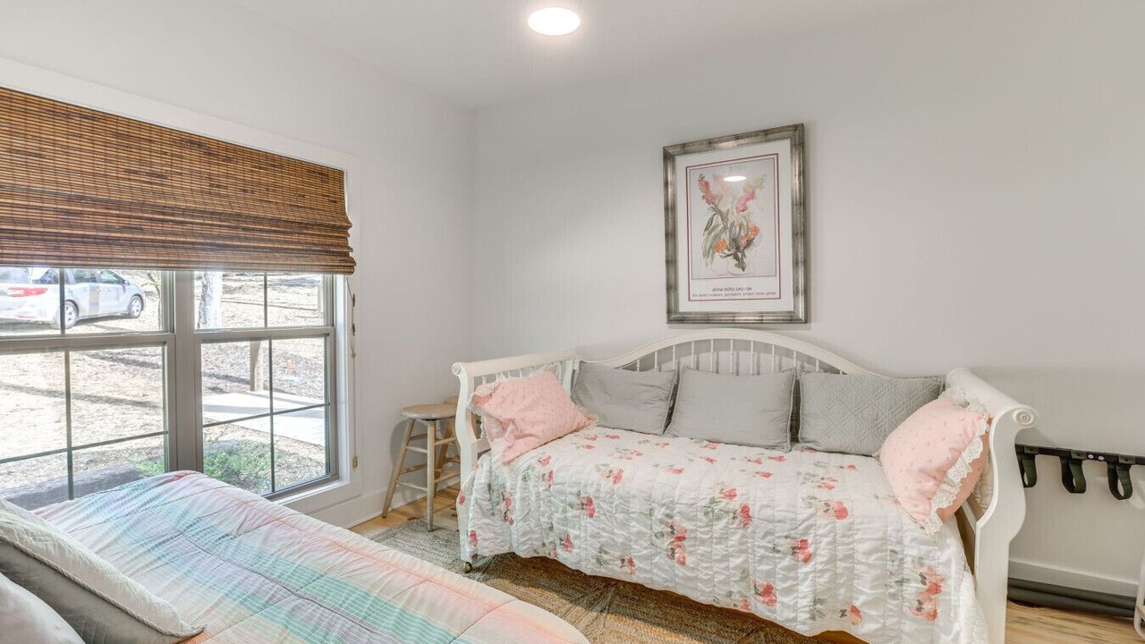 Photo of Bedroom in Little Kowaliga