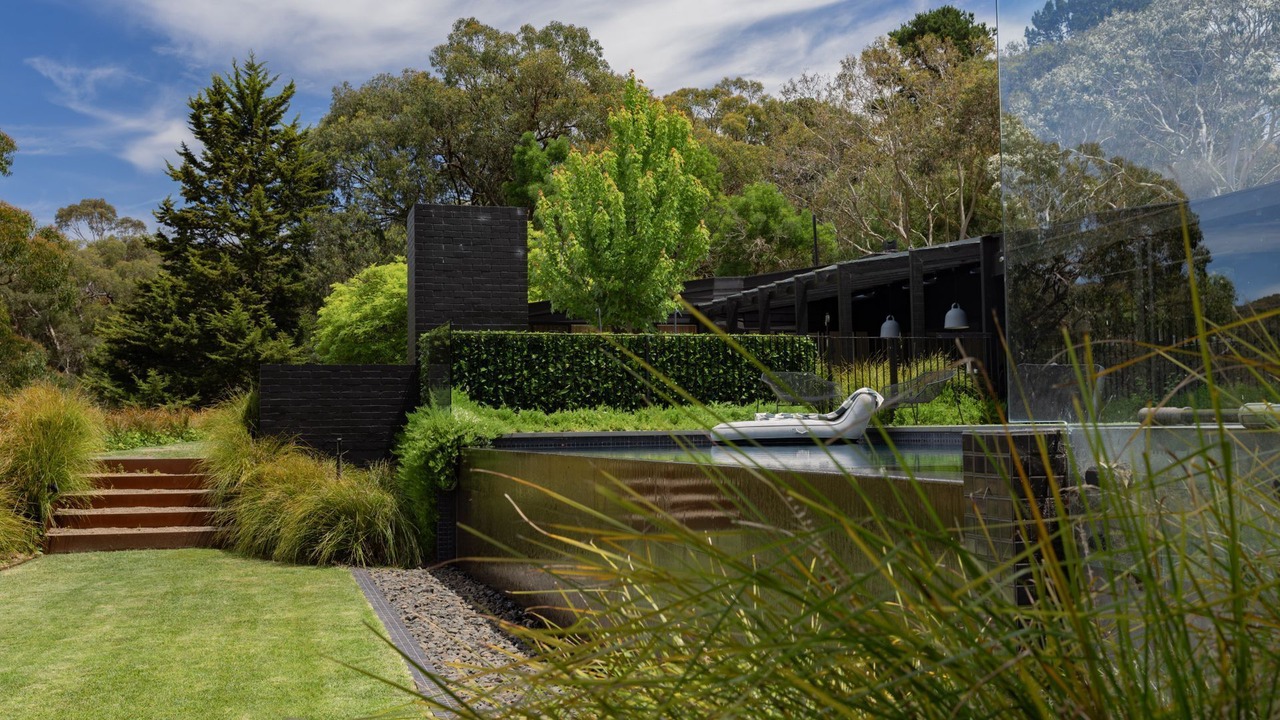 Photo of Outdoor in Red Hill South