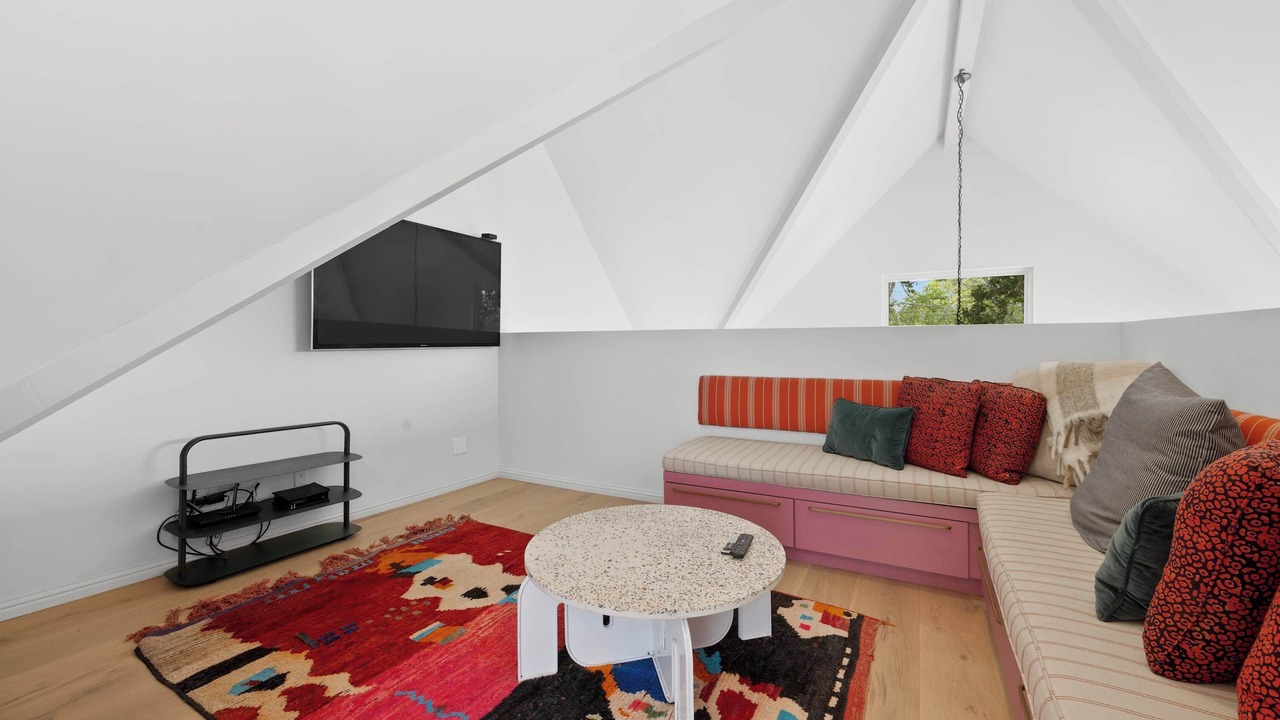Photo of Livingroom in Sunset Junction