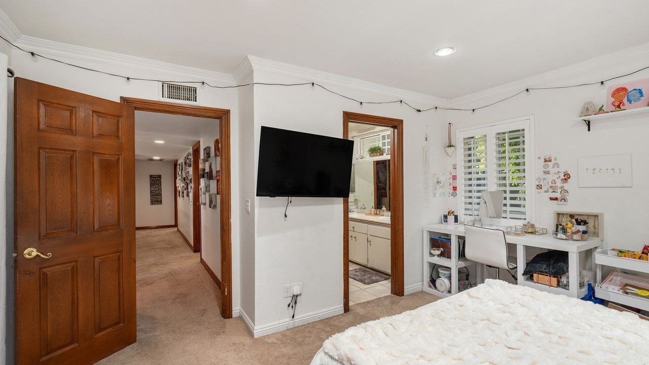 Photo of Bedroom in Los Angeles County