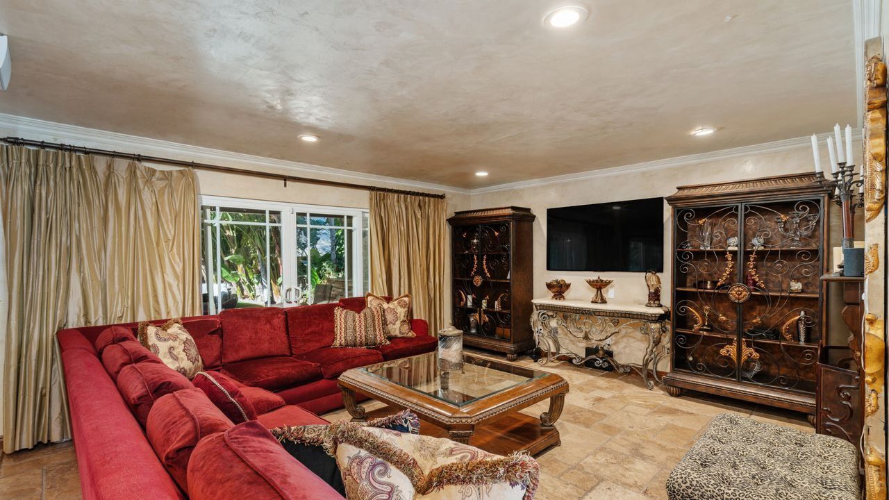 Photo of Livingroom in Los Angeles County