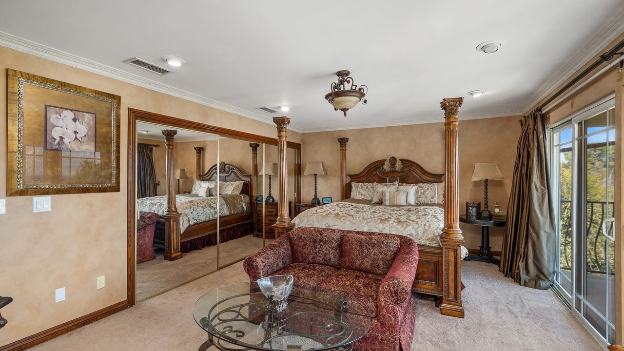 Photo of Bedroom in Los Angeles County