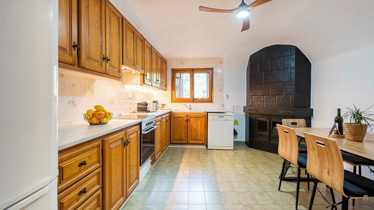 Photo of Kitchen in Beguda