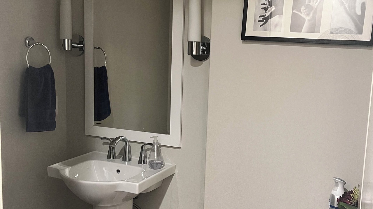 Photo of Bathroom in Portola Springs