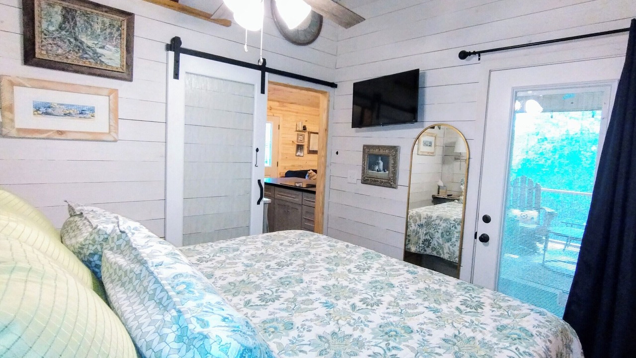 Photo of Bedroom in Gallant