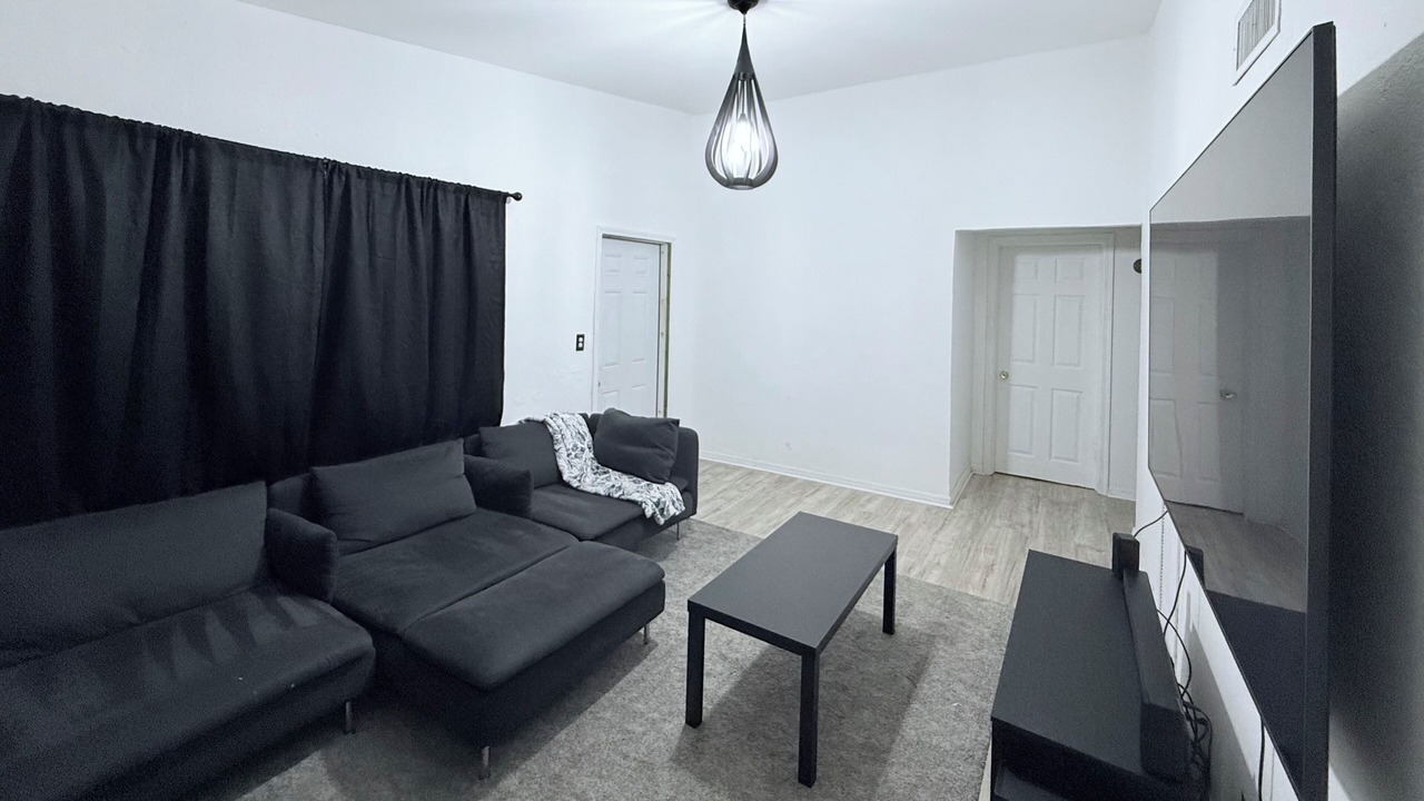 Photo of Livingroom in West Park