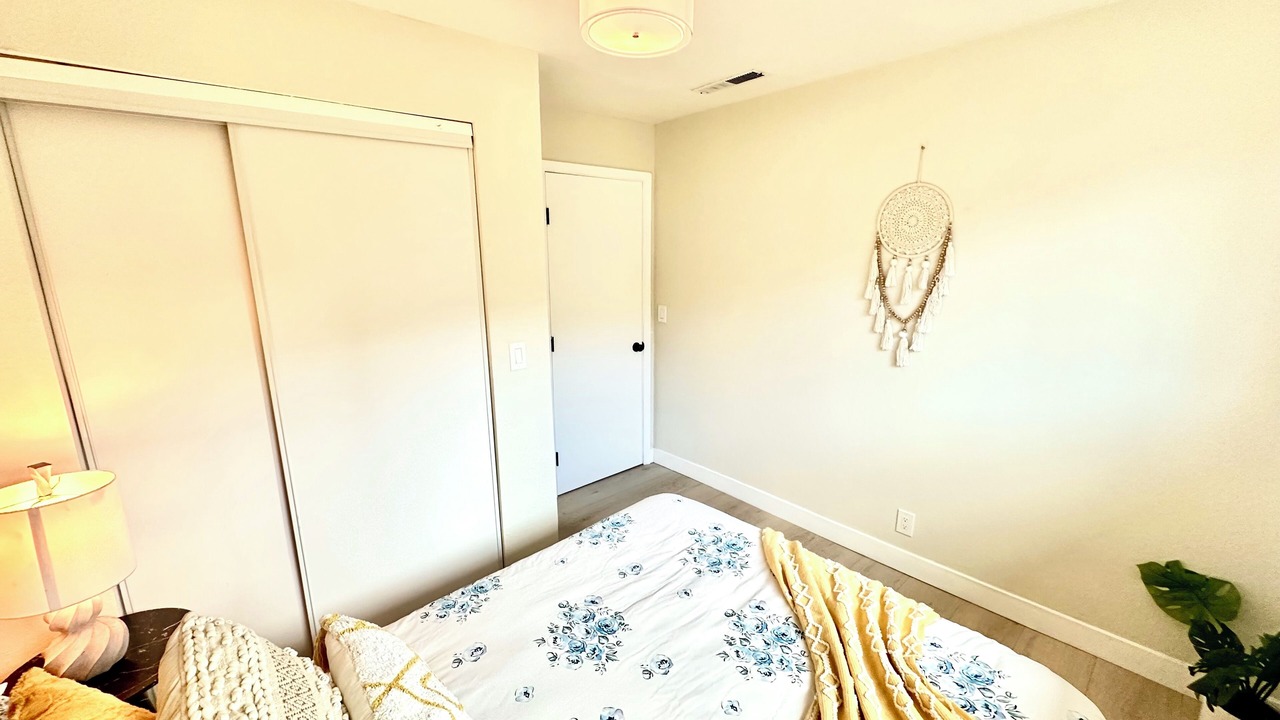Photo of Bedroom in Shoreline West