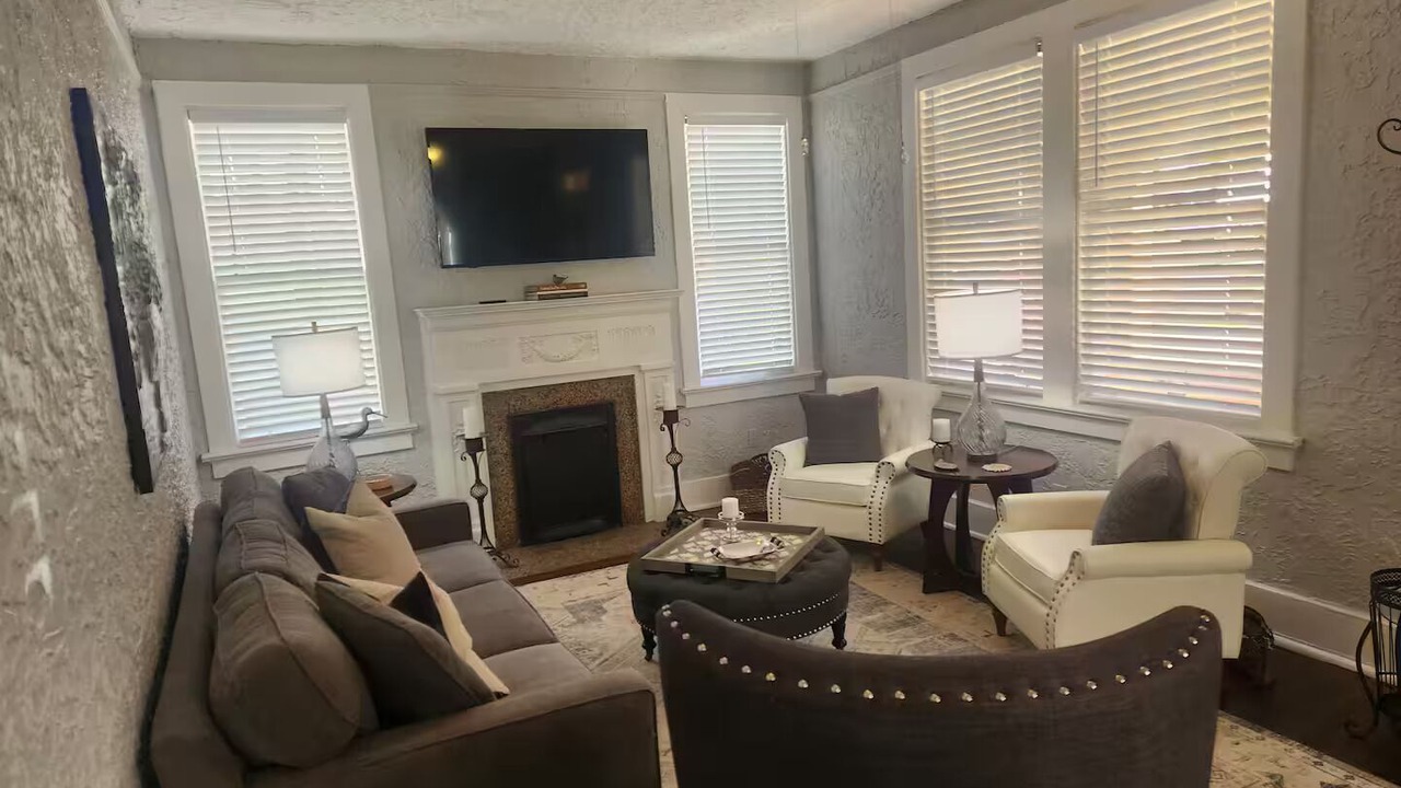 Photo of Livingroom in Montgomery