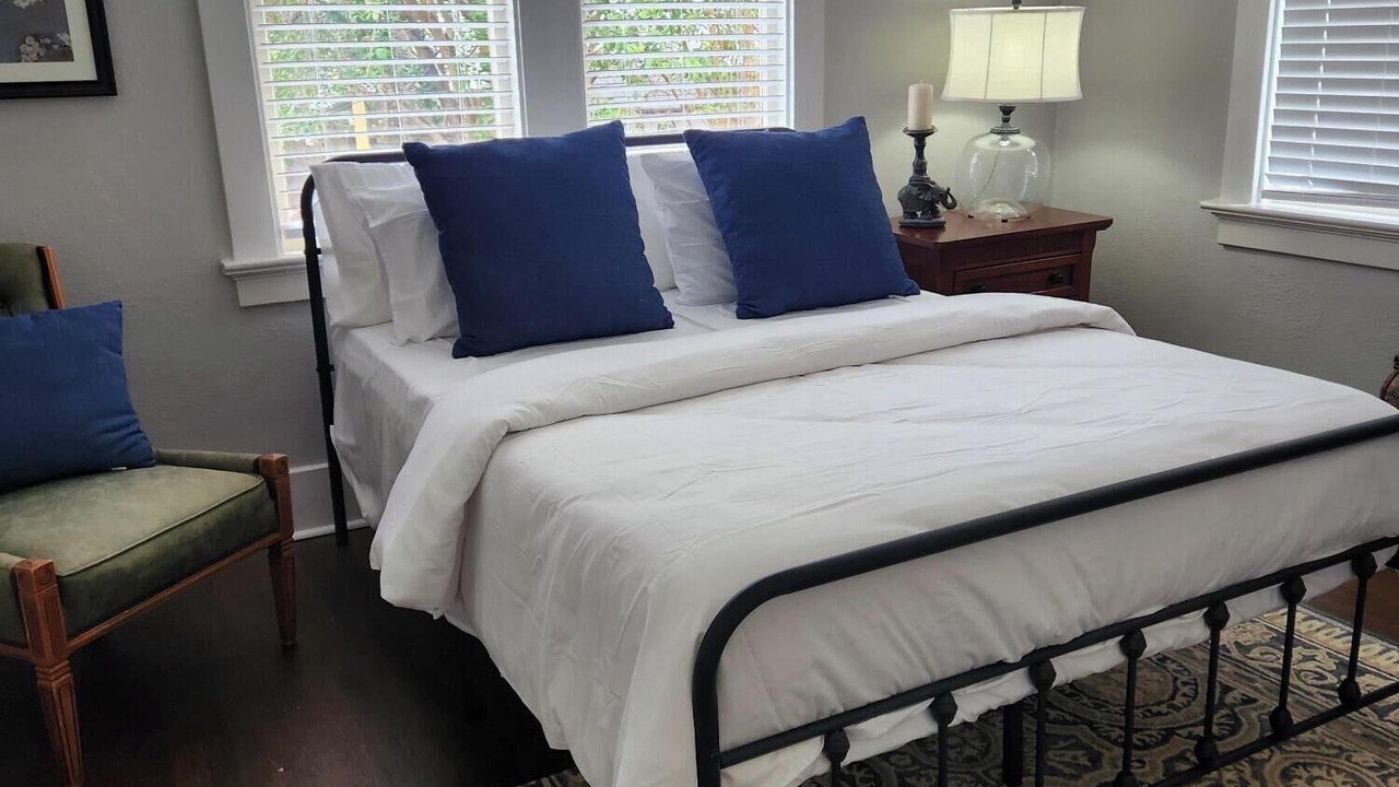 Photo of Bedroom in Montgomery