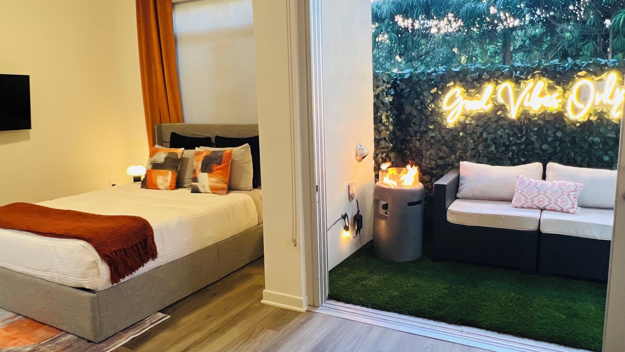 Photo of Bedroom in Mid City