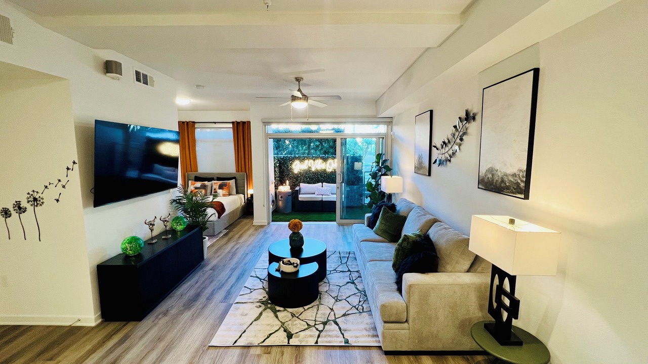 Photo of Bedroom in Mid City