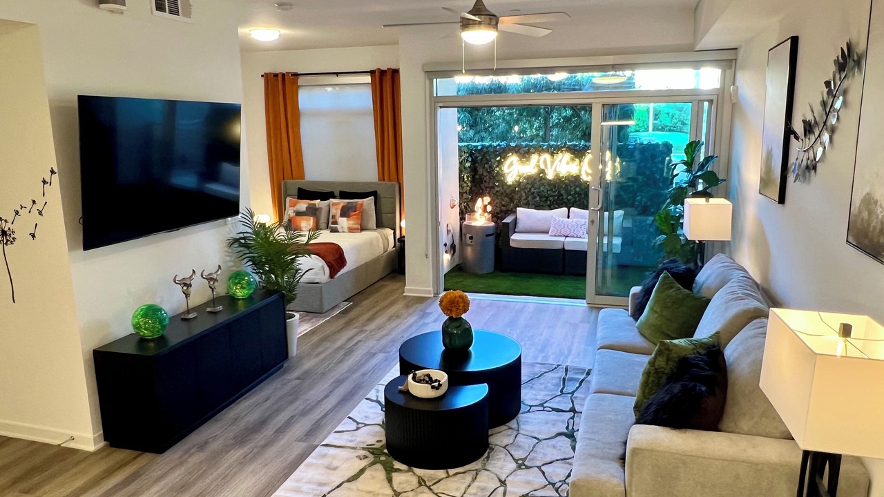 Photo of Bedroom in Mid City