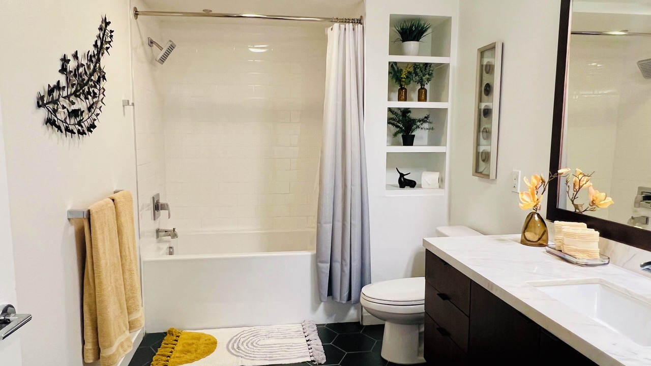Photo of Bathroom in Mid City