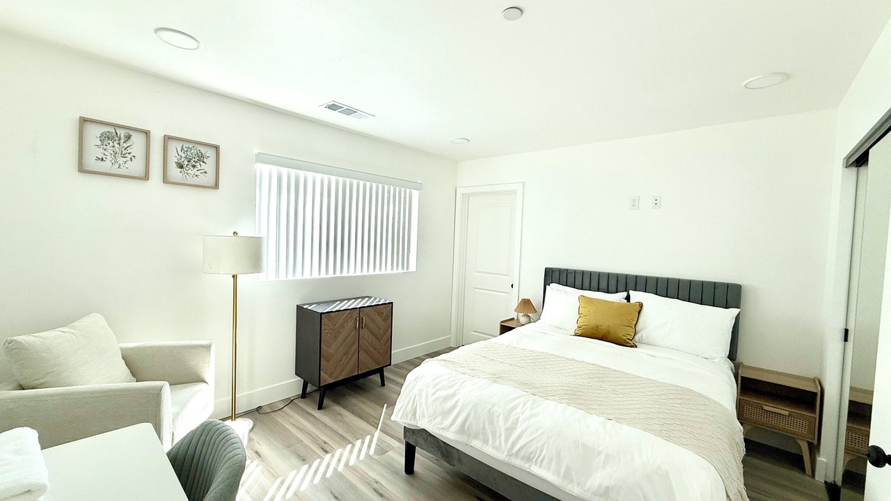 Photo of Bedroom in Van Nuys