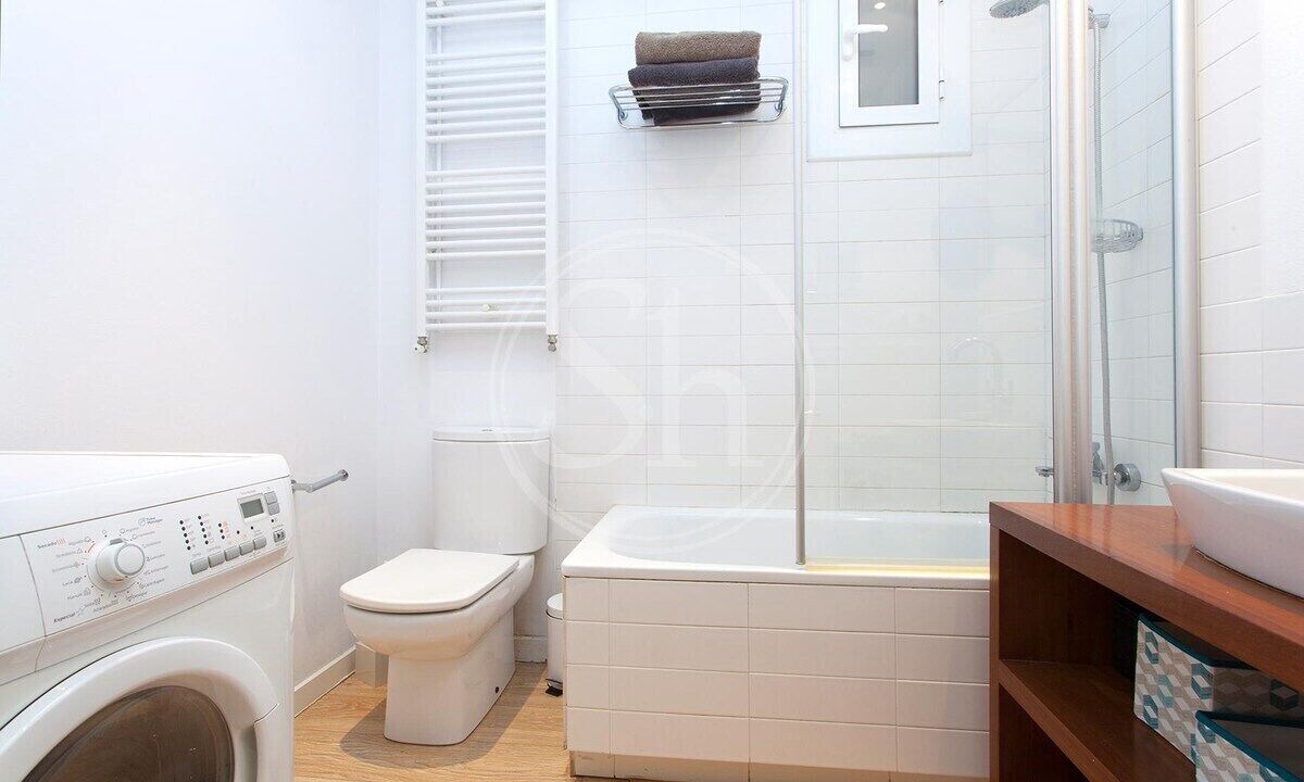 Photo of Bathroom in Poblenou