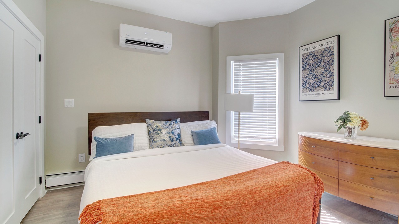 Photo of Bedroom in McGinley Square