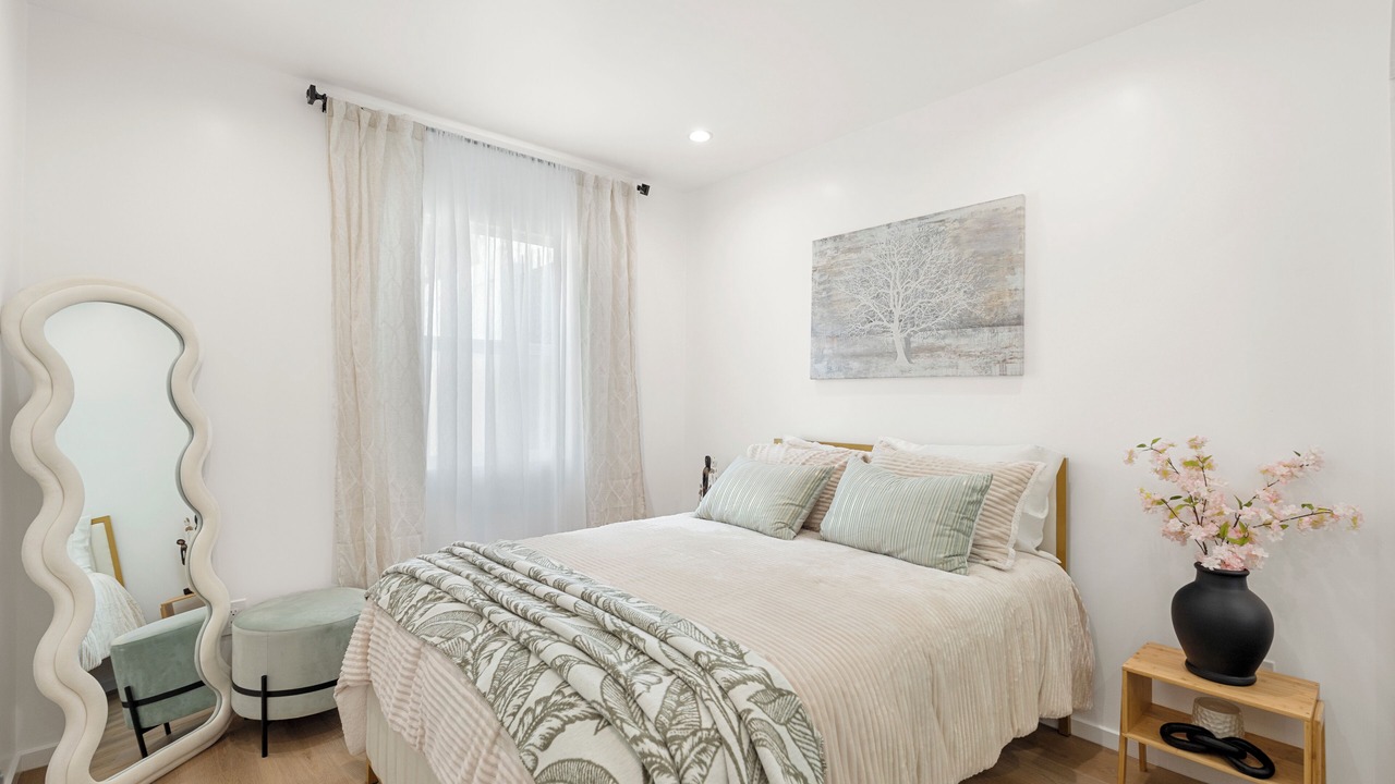 Photo of Bedroom in South Montebello