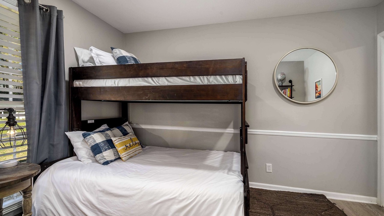 Photo of Bedroom in Northport
