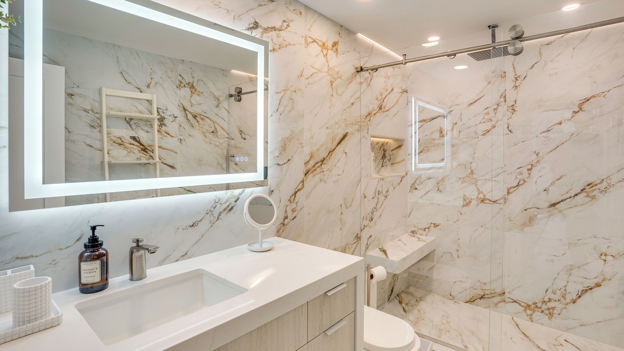 Photo of Bathroom in Airport Area