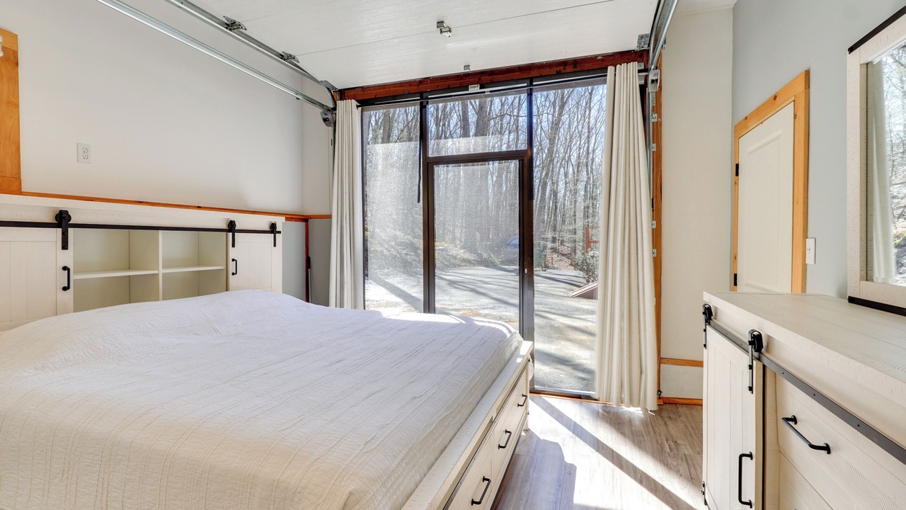Photo of Bedroom in Westbrookville