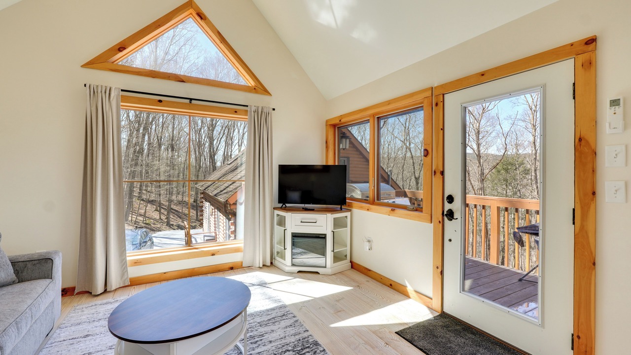 Photo of Livingroom in Westbrookville