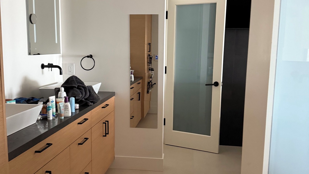 Photo of Bathroom in Marina Peninsula