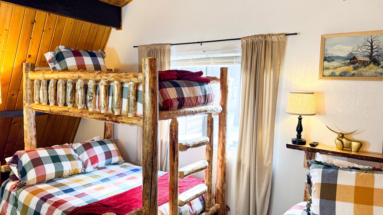 Photo of Bedroom in Big Bear City