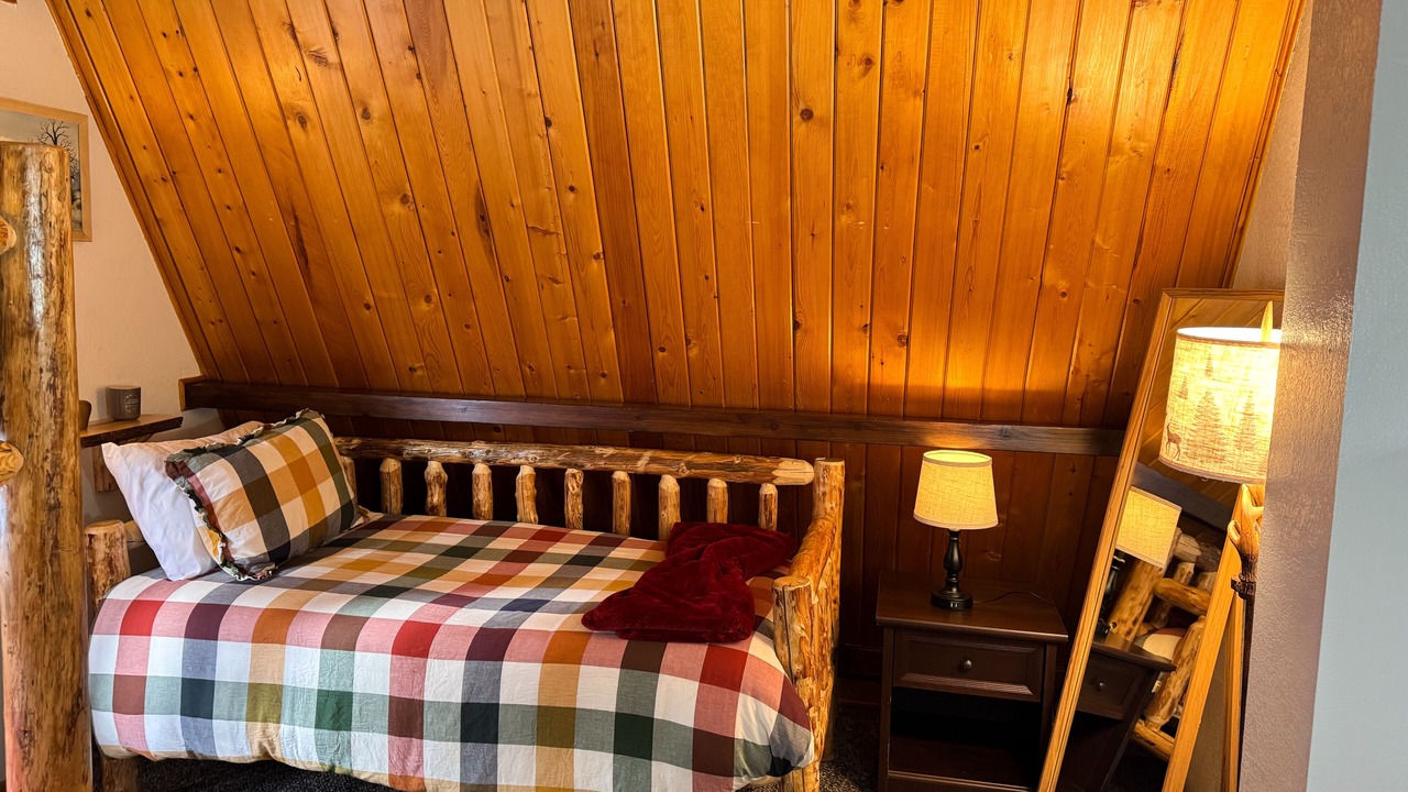 Photo of Bedroom in Big Bear City