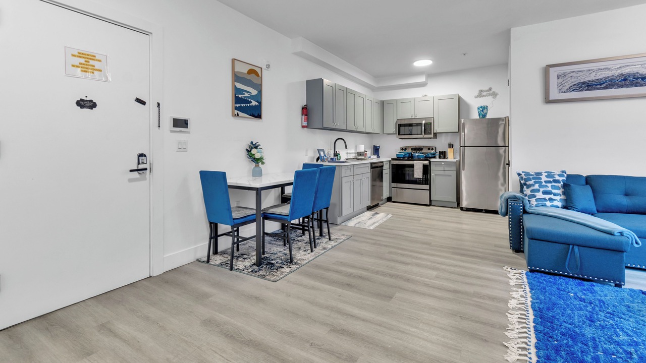 Photo of Livingroom in Elizabeth