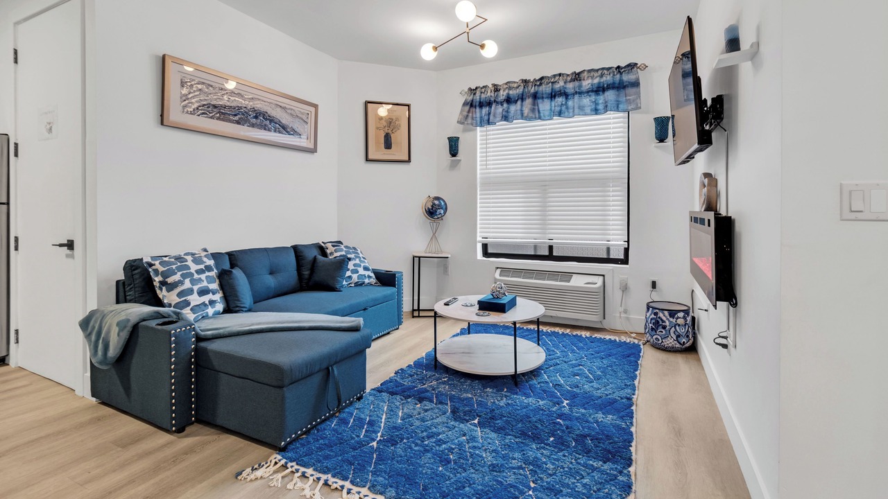 Photo of Livingroom in Elizabeth