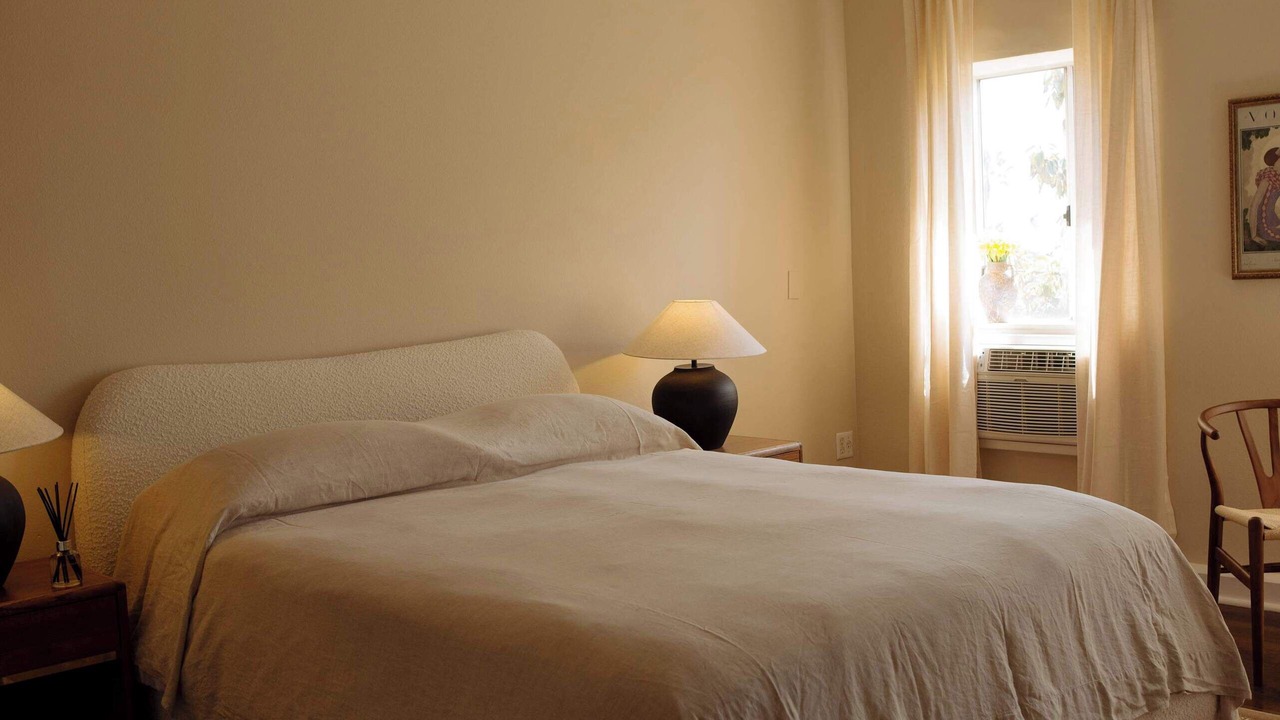 Photo of Bedroom in Beachwood Canyon