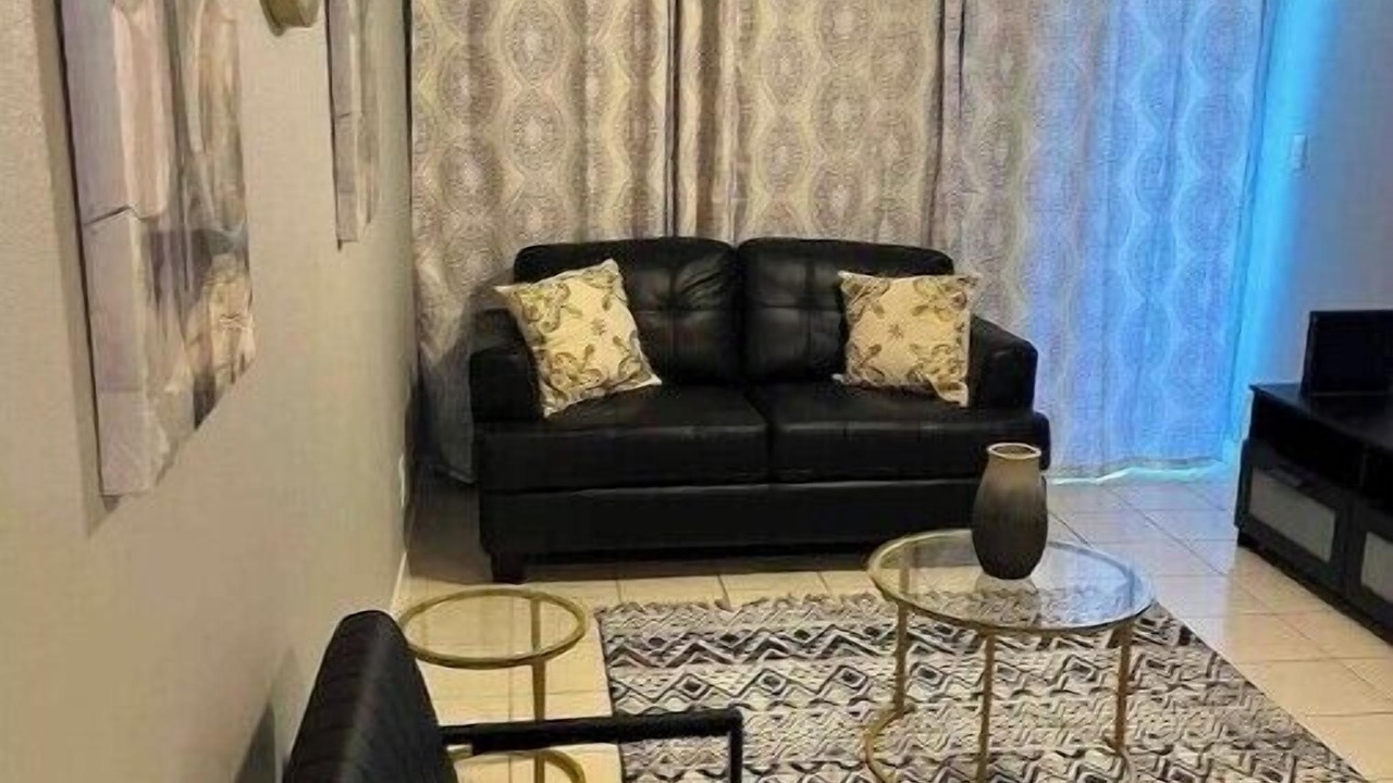 Photo of Livingroom in Bahamas Terrace