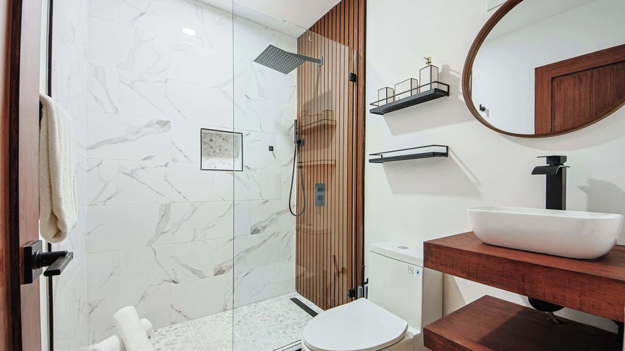 Photo of Bathroom in Silver Lake