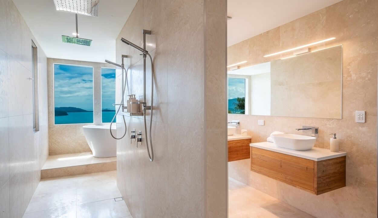 Photo of Bathroom in Airlie Beach