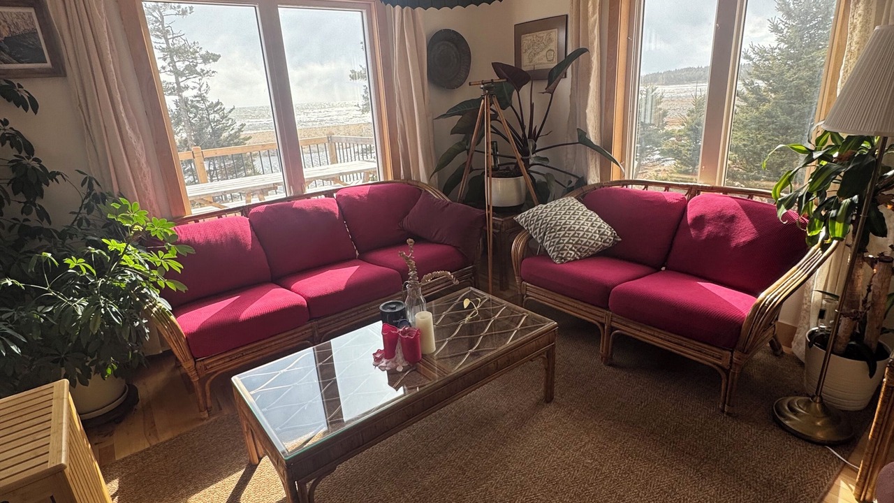 Photo of Livingroom in Three Fathom Harbour