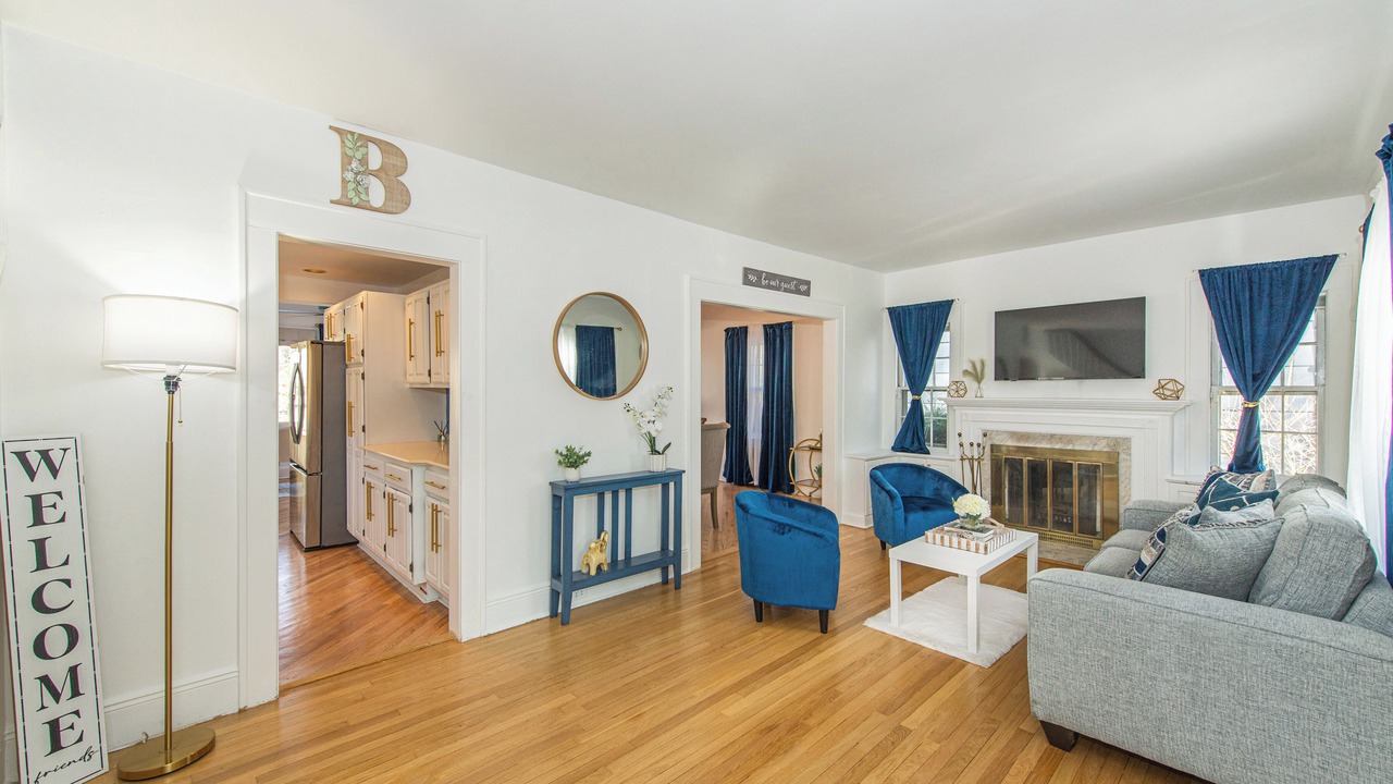 Photo of Livingroom in Upper Montclair