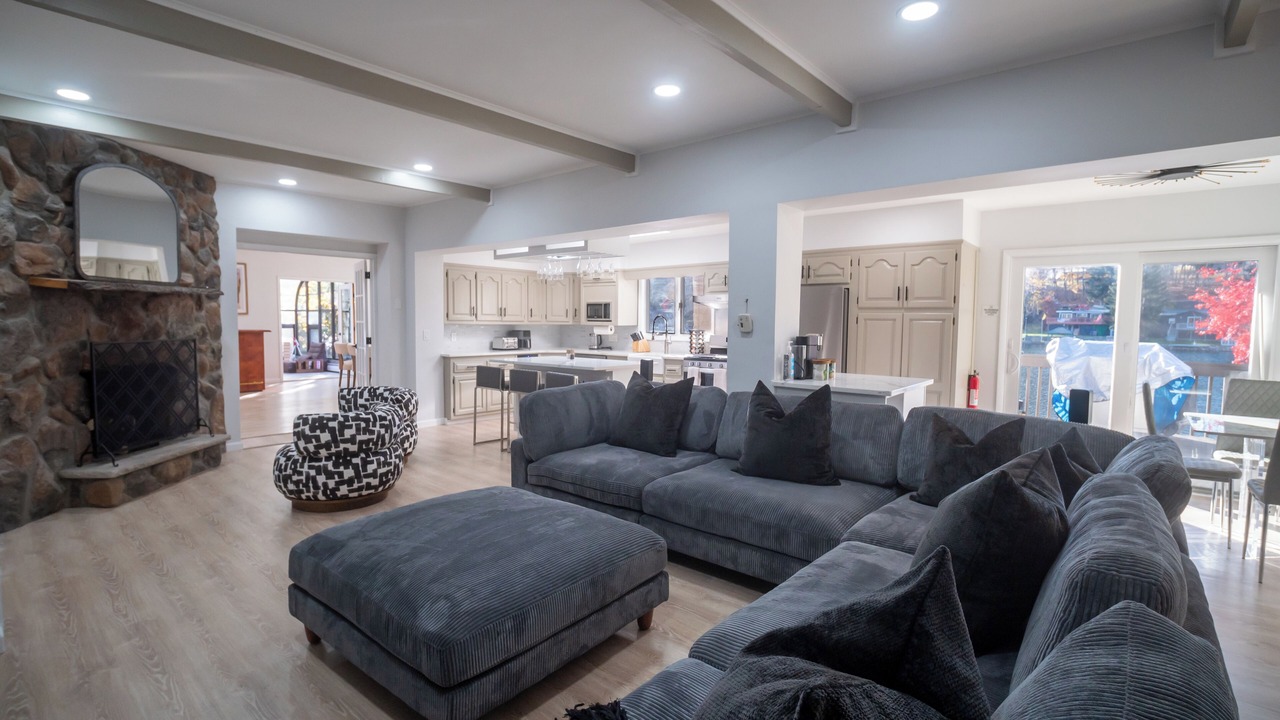 Photo of Livingroom in West Milford