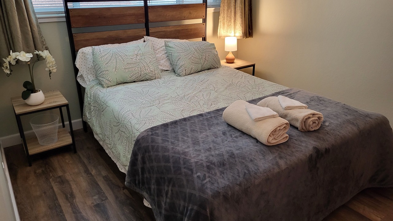 Photo of Bedroom in Stateline