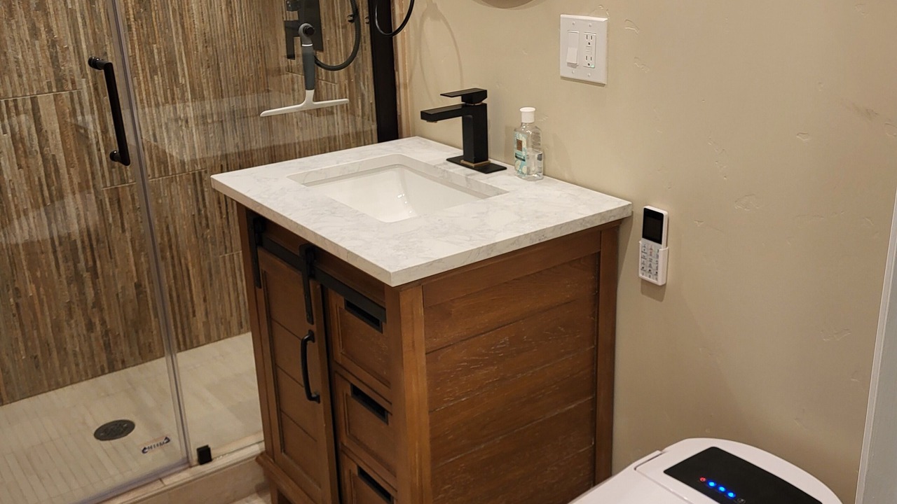 Photo of Bathroom in Stateline