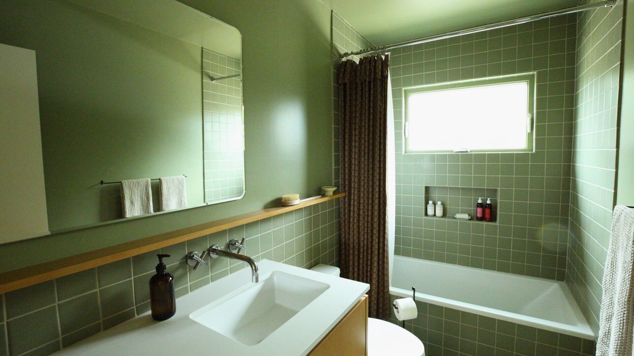 Photo of Bathroom in Serra Mesa